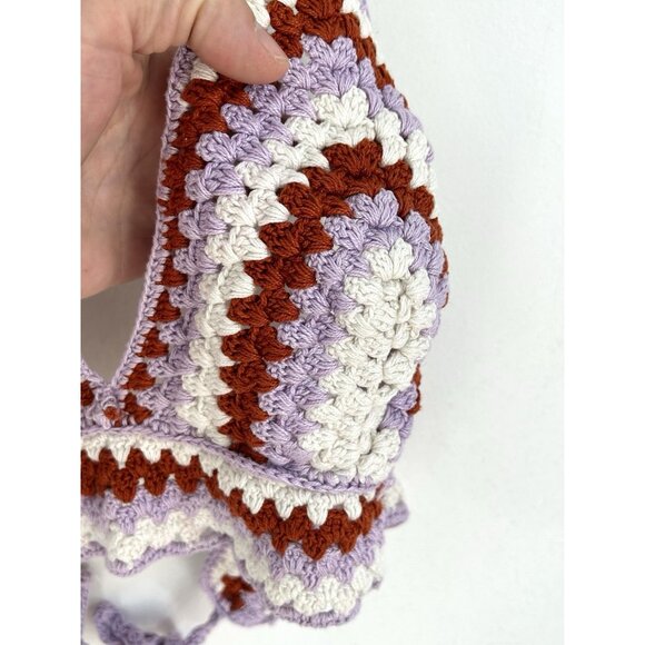 Juniors BP Crochet Halter Top, Size Medium - Picture 15 of 16